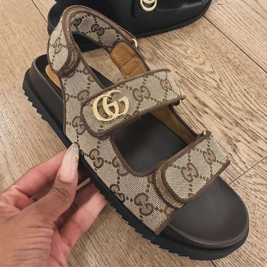 Sandalias Mujer G G